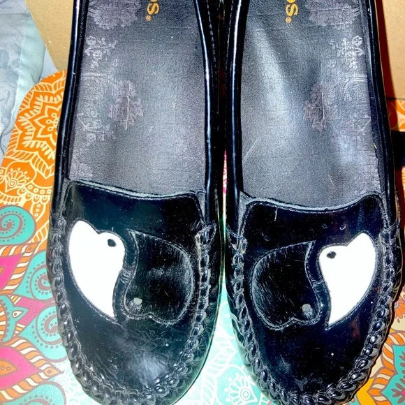 Taos Footwear Shoes Taos Vintage Heartshaped Faux Fur Stone